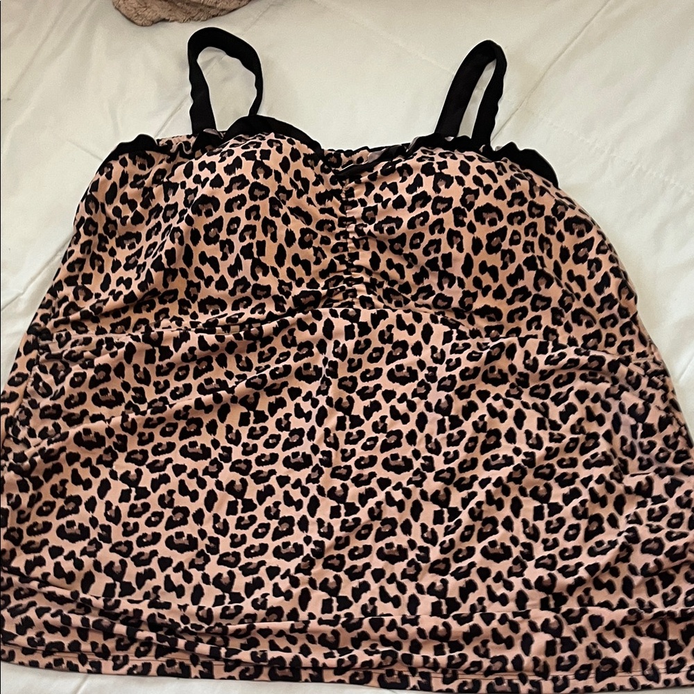 Appealing Like New, Swimwear Tankini Leopard Print top only.